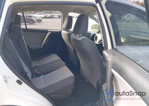 2015 Toyota Rav4 Le z USA, uszkodzony, nr VIN JTMBFREVXFJ039729